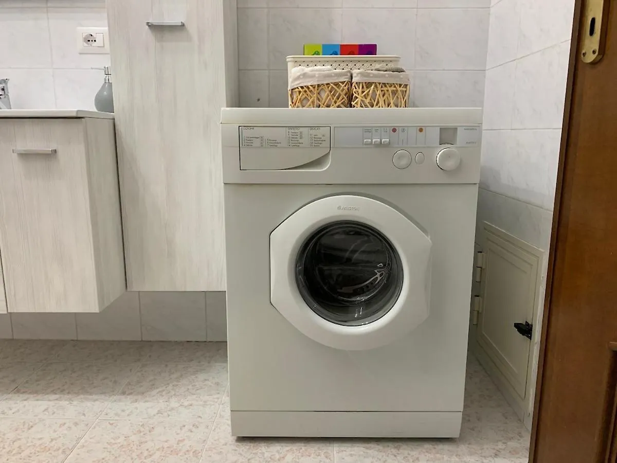 Holiday home Scarlett 22 - Intero Appartamento, Centro Citta, Free Wifi Carbonia